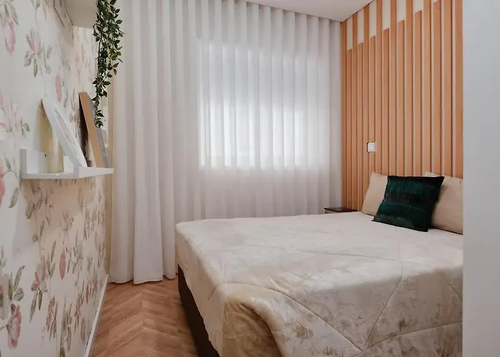 Beauty Flat Gaia Center