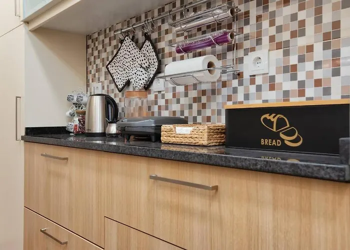 Beauty Flat Gaia Center